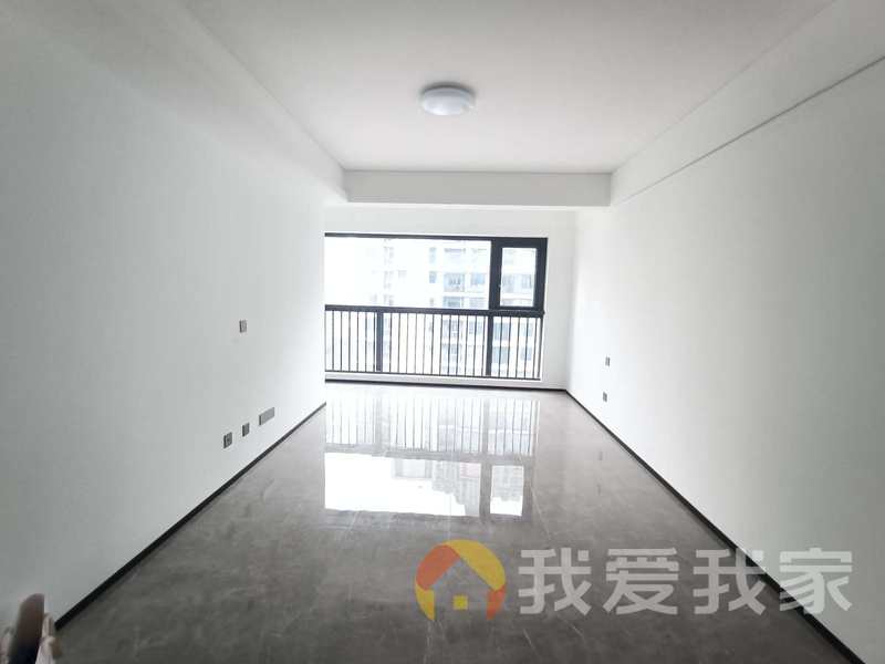 南昌我爱我家中海左岸国际 南北通透，采光好 装修好，环镜优美 视野好，诚心出售