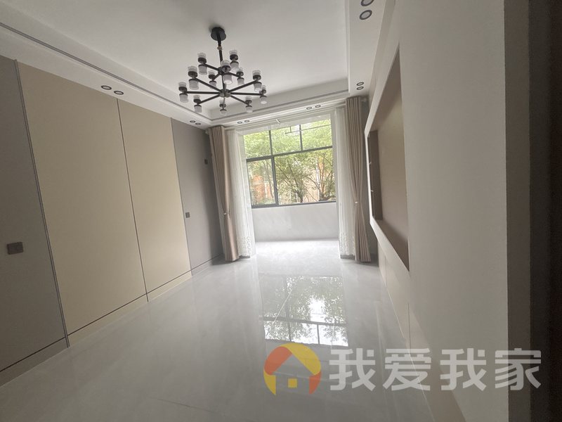 南昌我爱我家上海路华安宿舍 南北通透，采光好 装修好，环镜优美 视野好，诚心出售