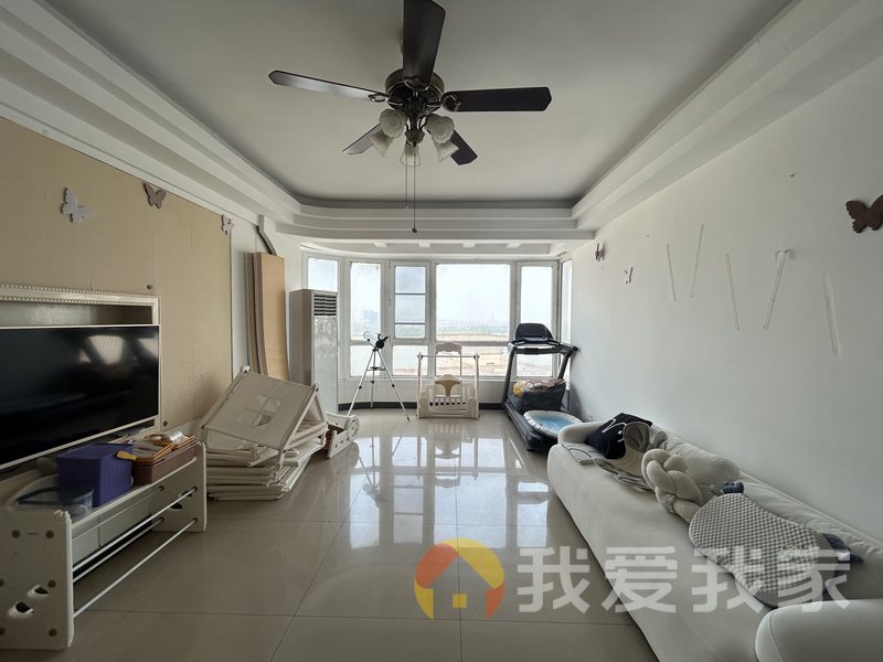 南昌我爱我家聆江花园 南北通透，采光好 装修好，环镜优美 中间楼层