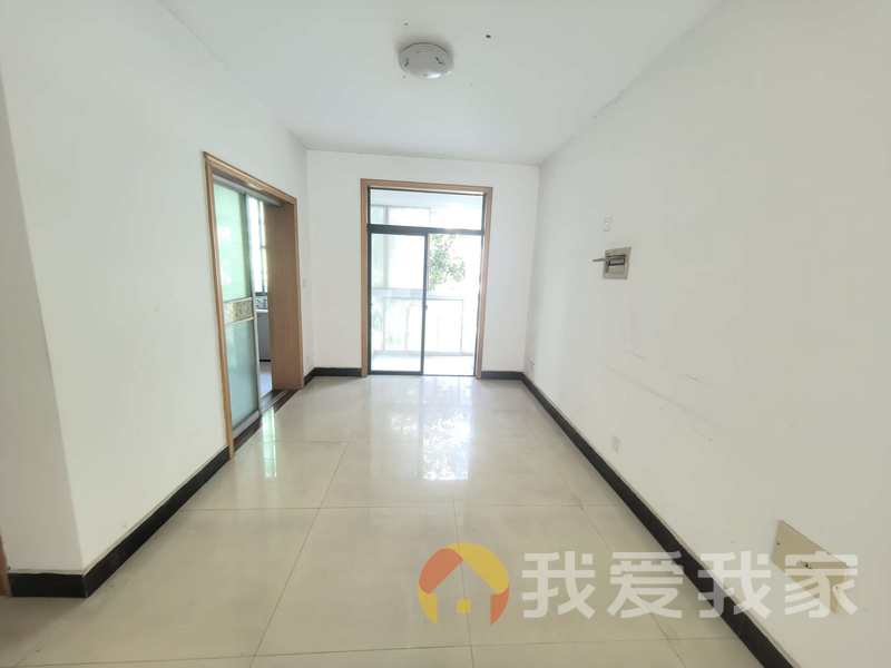 南昌我爱我家梦里水乡荷园 南北通透，采光好 装修好，环镜优美 视野好，诚心出售