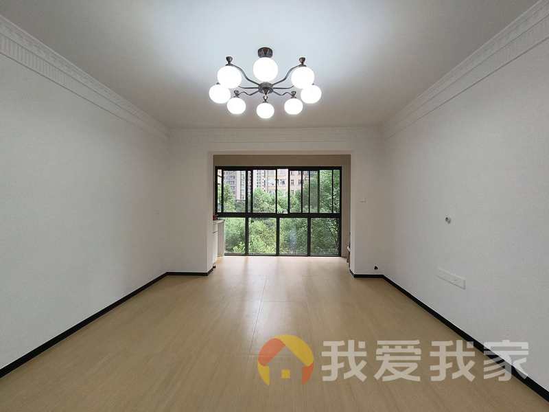 南昌我爱我家红谷凯旋 南北通透，采光好 近地铁 周边匹套完善，，出行方便