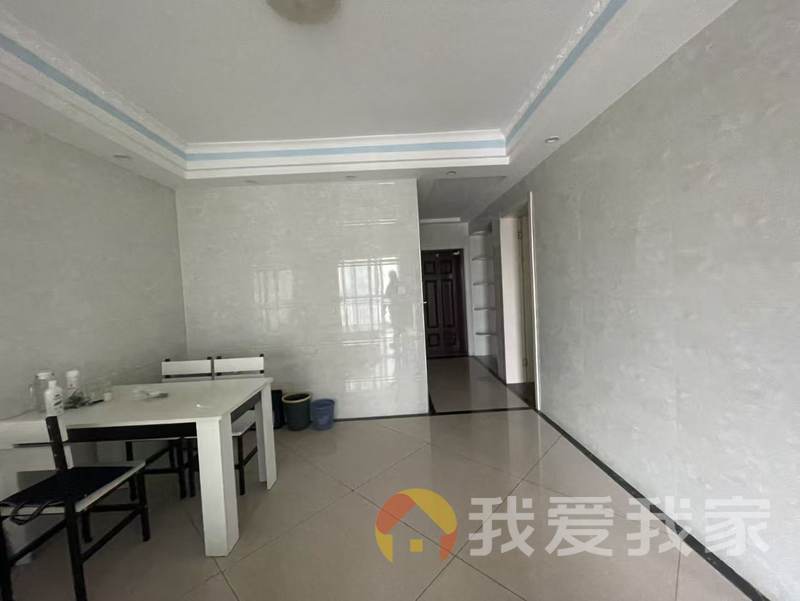 南昌我爱我家万达文化旅游城C区 南北通透，采光好 装修好，环镜优美 近地铁 中间楼层