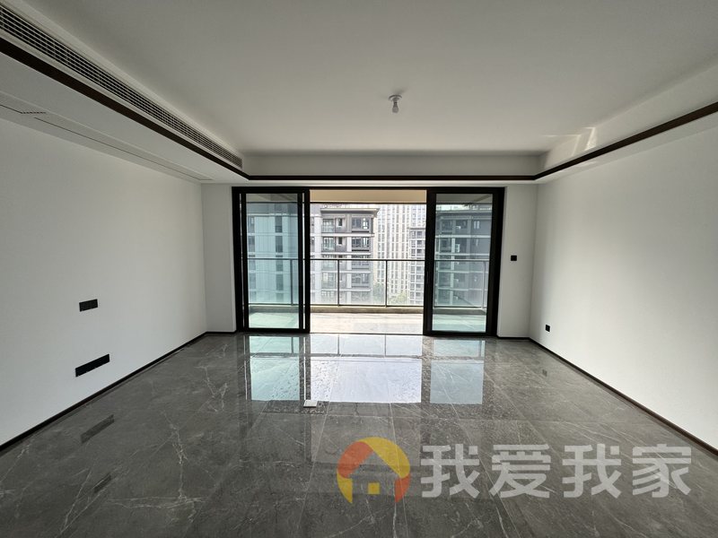 南昌我爱我家建发缦云 南北通透，采光好 装修好，环镜优美 视野好，诚心出售