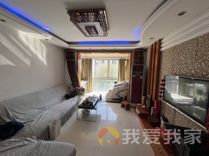 南昌我爱我家康桥绿城A区 南北通透，采光好 装修好，环镜优美 视野好，诚心出售