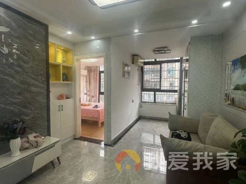 南昌我爱我家嘉德福公寓（胜利名座） 南北通透，采光好 装修好，环镜优美 近地铁 视野好，诚心出售