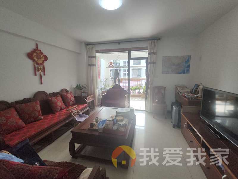 南昌我爱我家万科四季花城北区嘉兰苑 南北通透，采光好 装修好，环镜优美 近地铁 视野好，诚心出售