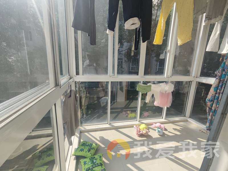 南昌我爱我家正荣大湖之都蓝汀岸 南北通透，采光好 装修好，环镜优美 近地铁 视野好，诚心出售