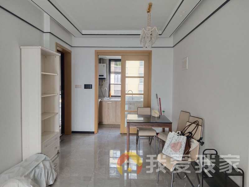 南昌我爱我家力高澜湖御景 南北通透，采光好 装修好，环镜优美 视野好，诚心出售