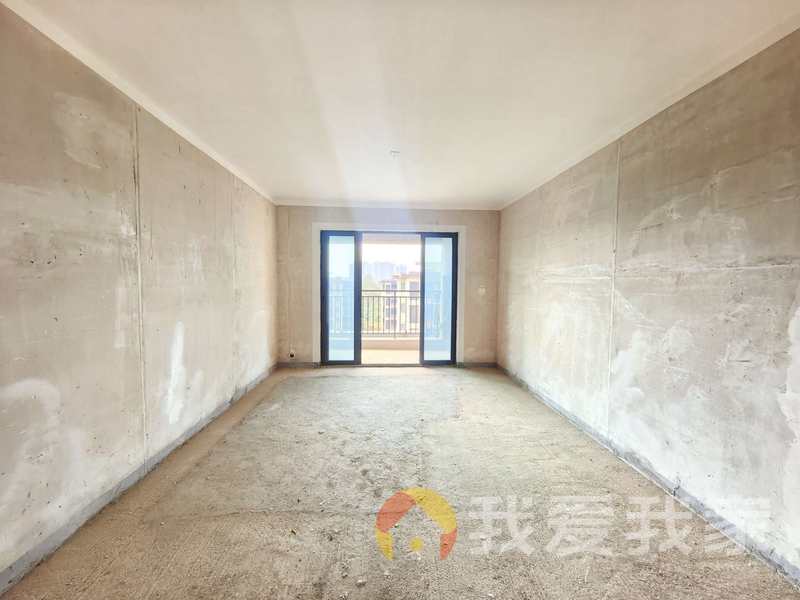 南昌我爱我家正荣华润玲珑府 南北通透，采光好 视野好，诚心出售