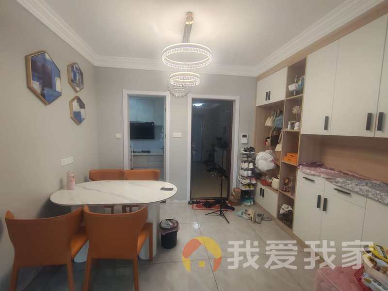 南昌我爱我家滨江悦府（万达文化旅游城K区） 南北通透，采光好 装修好，环镜优美 视野好，诚心出售