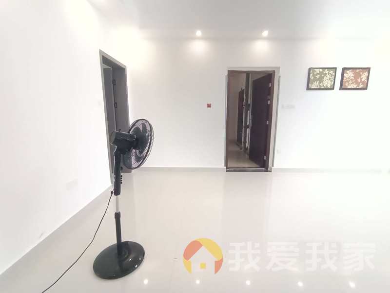 南昌我爱我家永通澄湖国际街区三期 南北通透，采光好 装修好，环镜优美 周边匹套完善，，出行方便