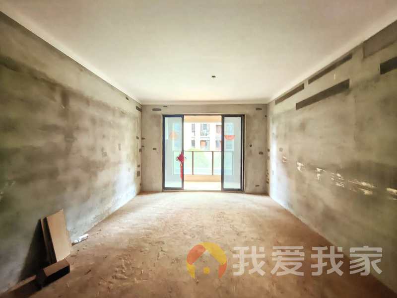 南昌我爱我家新力龙湾一期 南北通透，采光好 视野好，诚心出售