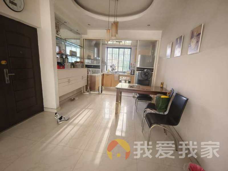 南昌我爱我家金辉家园 南北通透，采光好 装修好，环镜优美 近地铁 周边匹套完善，，出行方便