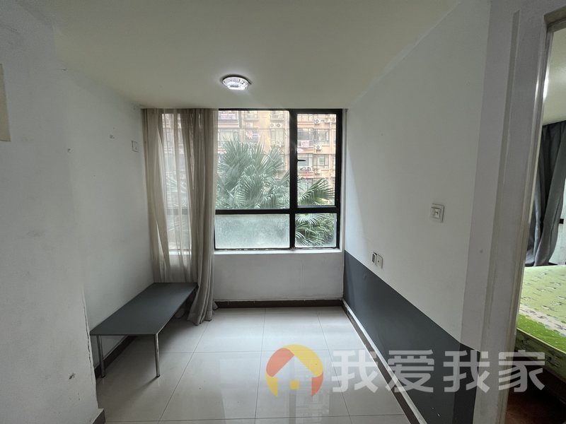 南昌我爱我家嘉德福公寓（胜利名座） 南北通透，采光好 装修好，环镜优美 近地铁 视野好，诚心出售