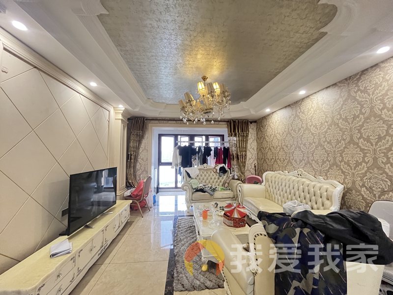 南昌我爱我家力高滨江国际花园 南北通透，采光好 装修好，环镜优美 视野好，诚心出售