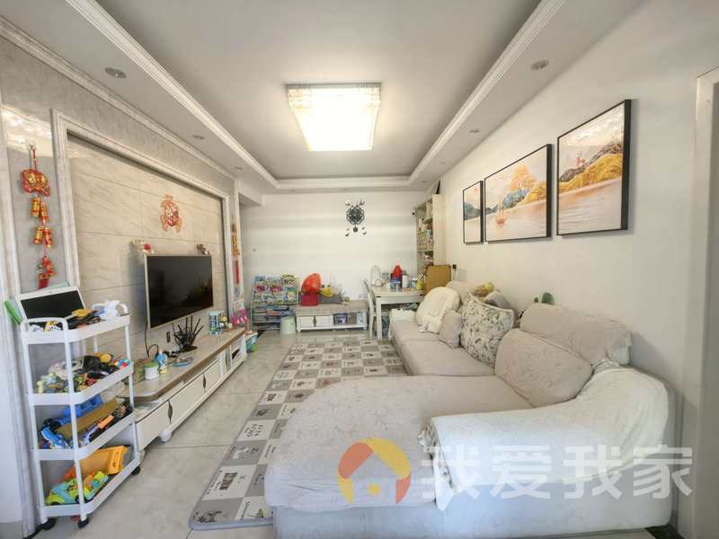 南昌我爱我家中骏蓝湾香郡 南北通透，采光好 装修好，环镜优美 周边匹套完善，，出行方便