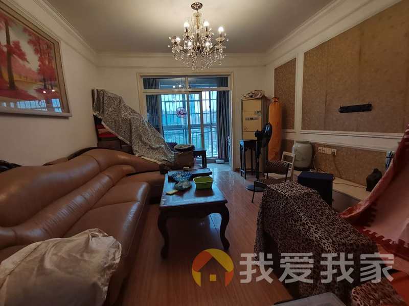 南昌我爱我家中大丽景 南北通透，采光好 装修好，环镜优美 近地铁 视野好，诚心出售