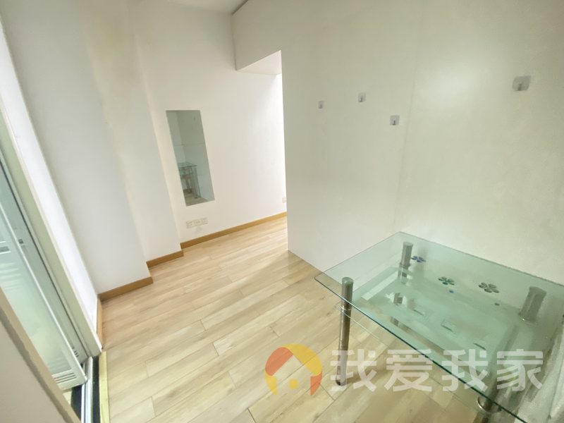 南昌我爱我家万达星城瑞星苑 南北通透，采光好 装修好，环镜优美 近地铁 视野好，诚心出售