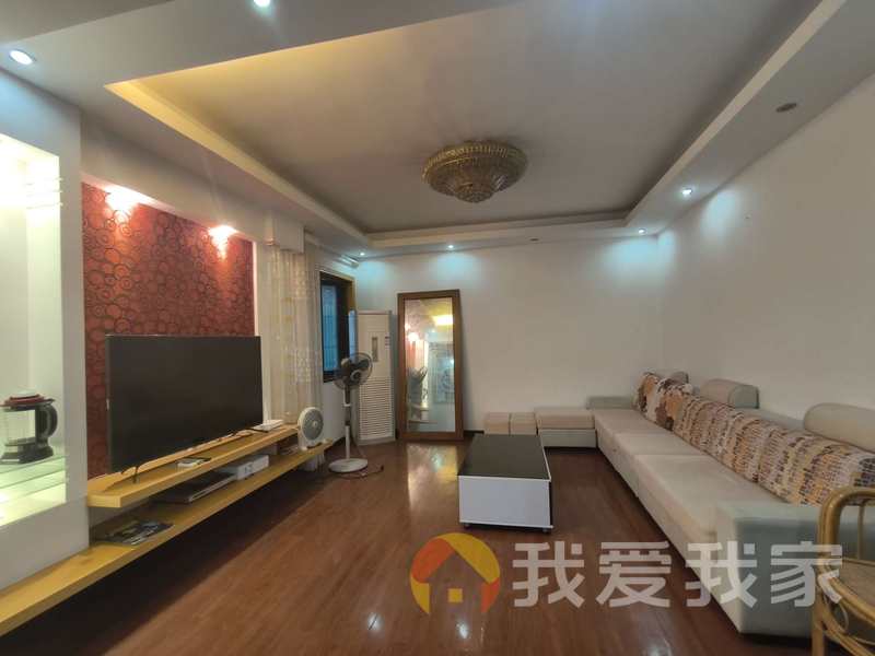 南昌我爱我家中山壹品 南北通透，采光好 装修好，环镜优美 近地铁 视野好，诚心出售