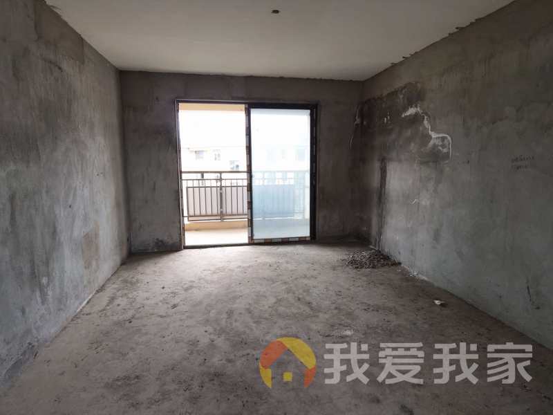 南昌我爱我家华硕御龙苑 南北通透，采光好 视野好，诚心出售