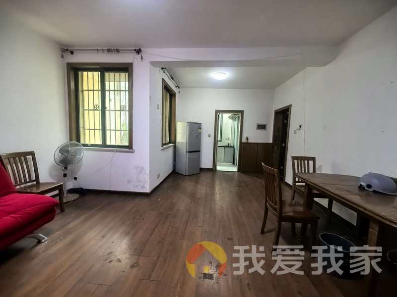 南昌我爱我家梦里水乡荷园 南北通透，采光好 装修好，环镜优美 中间楼层