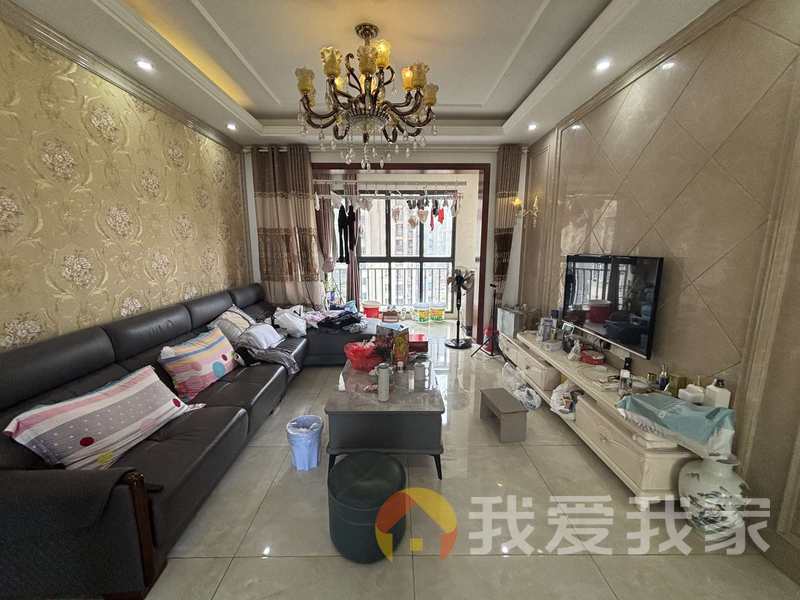 南昌我爱我家绿地玫瑰城 南北通透，采光好 装修好，环镜优美 周边匹套完善，，出行方便