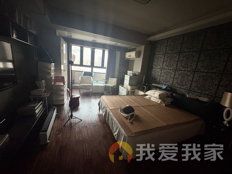 南昌我爱我家蓝天碧水 南北通透，采光好 装修好，环镜优美 近地铁 中间楼层