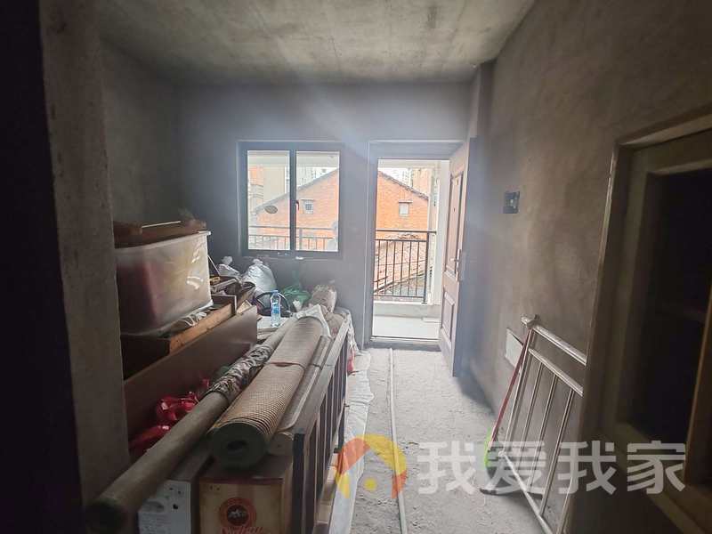 南昌我爱我家解放西路34号机械厂宿舍 南北通透，采光好 视野好，诚心出售