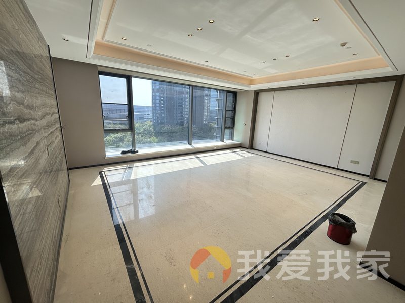 南昌我爱我家商联中心 南北通透，采光好 装修好，环镜优美 周边匹套完善，，出行方便