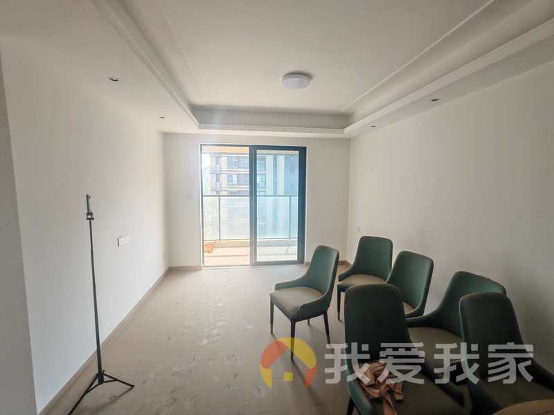 南昌我爱我家金地金茂九峯府（金雅澜庭） 南北通透，采光好 装修好，环镜优美 中间楼层