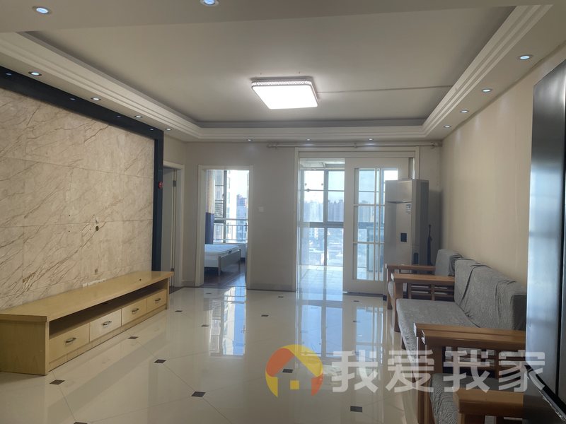 南昌我爱我家达观国际 南北通透，采光好 装修好，环镜优美 近地铁 中间楼层