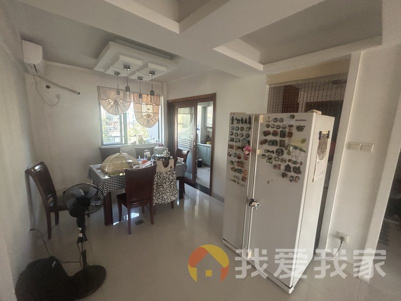 南昌我爱我家万科四季花城北区文竹苑 南北通透，采光好 装修好，环镜优美 近地铁 视野好，诚心出售