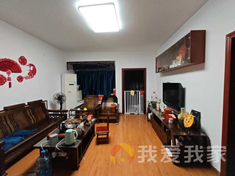 南昌我爱我家青云明珠 南北通透，采光好 装修好，环镜优美 近地铁 中间楼层