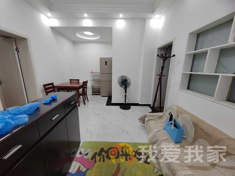 南昌我爱我家二叠山路校区书包房，直接入住，下楼就是墩子塘地铁口