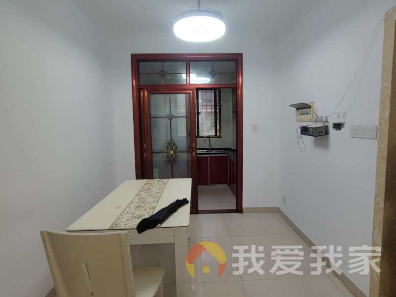 南昌我爱我家力高国际城三期托莱多 南北通透，采光好 装修好，环镜优美 视野好，诚心出售