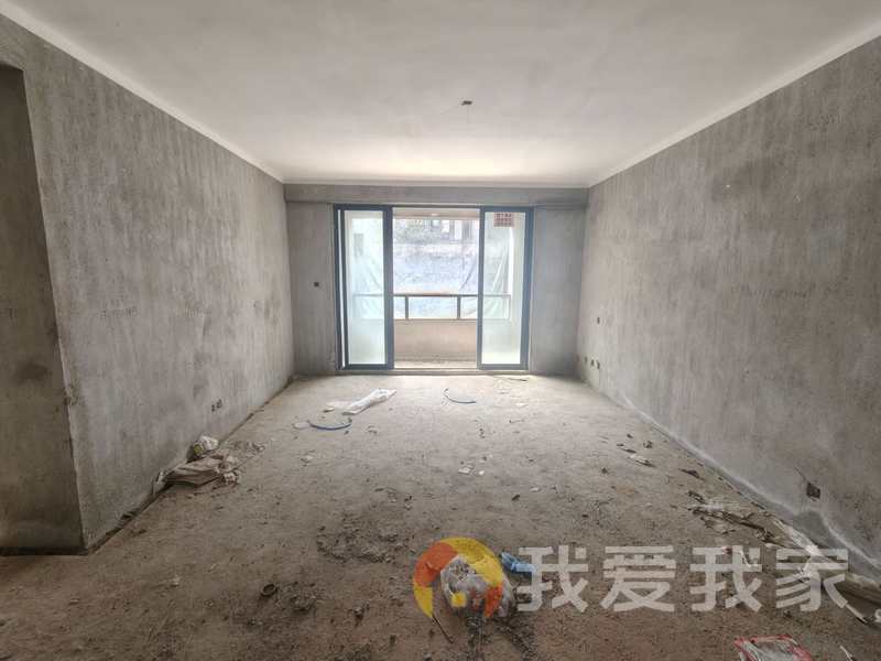 南昌我爱我家方大上上城 南北通透，采光好 近地铁 中间楼层