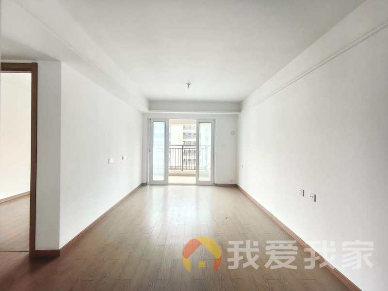 南昌我爱我家联发万科西岸春风（璟颐小区） 南北通透，采光好 装修好，环镜优美 视野好，诚心出售