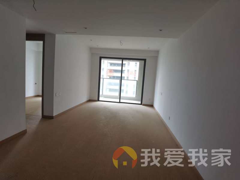 南昌我爱我家洪大新力合悦滨江 南北通透，采光好 装修好，环镜优美 中间楼层