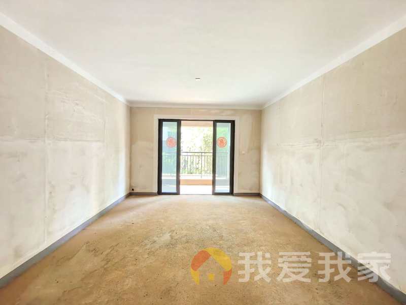 南昌我爱我家正荣华润玲珑府 南北通透，采光好 周边匹套完善，，出行方便