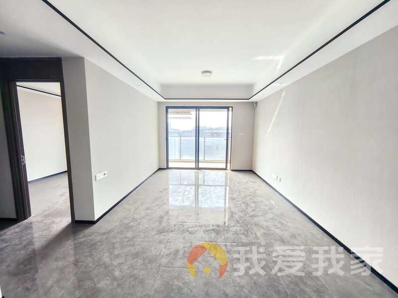 南昌我爱我家新旅明樾台 南北通透，采光好 装修好，环镜优美 视野好，诚心出售