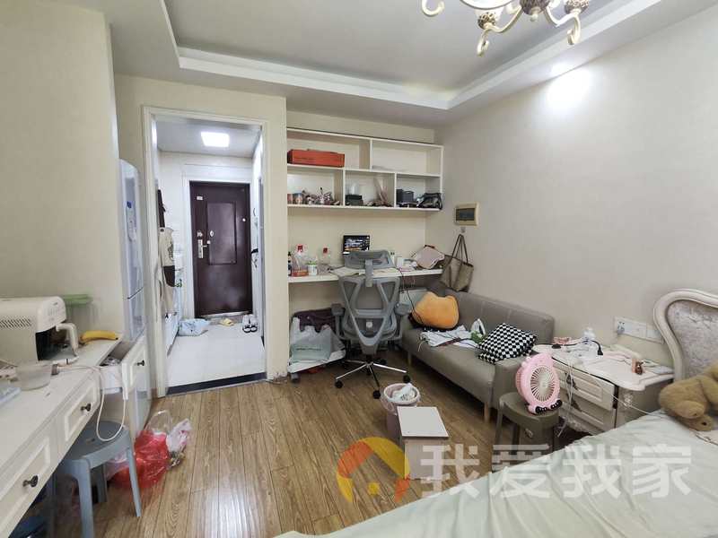 南昌我爱我家洪城财满街 南北通透，采光好 装修好，环镜优美 中间楼层