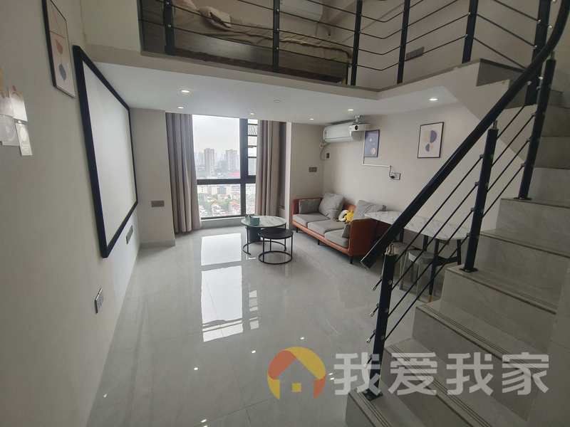 南昌我爱我家华润万象汇 南北通透，采光好 装修好，环镜优美 近地铁 视野好，诚心出售