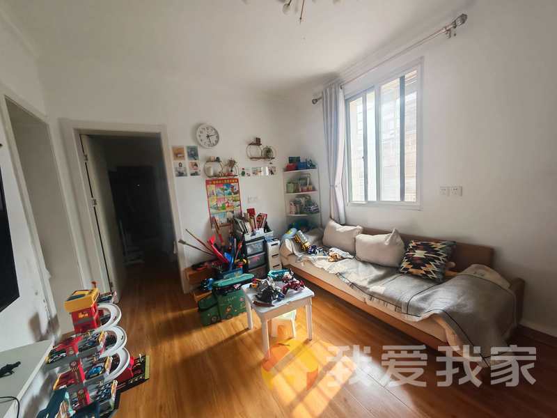 南昌我爱我家绳金塔街 南北通透，采光好 近地铁 中间楼层