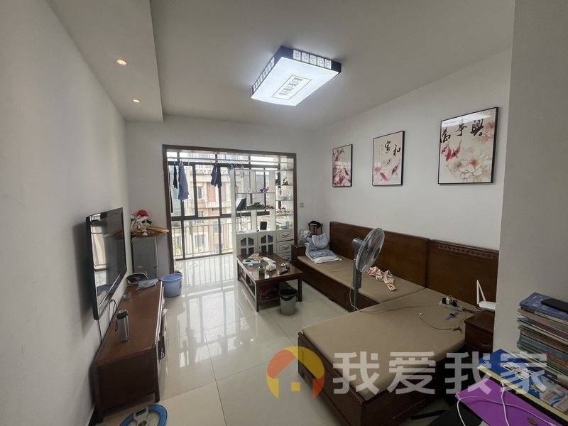 南昌我爱我家康桥绿城A区 南北通透，采光好 装修好，环镜优美 视野好，诚心出售