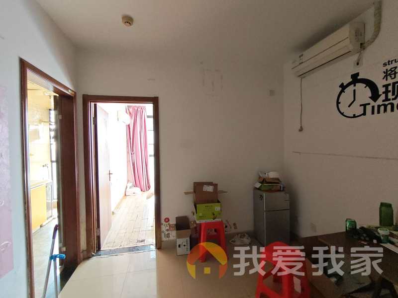 南昌我爱我家高能金域名都 南北通透，采光好 装修好，环镜优美 视野好，诚心出售