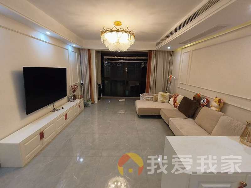 南昌我爱我家东方海德堡 南北通透，采光好 装修好，环镜优美 近地铁 视野好，诚心出售