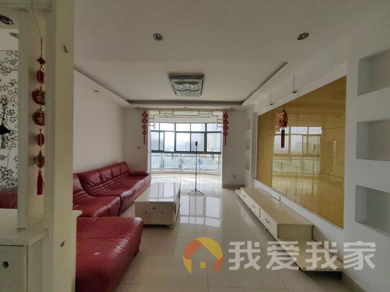 南昌我爱我家澄湖彩虹世纪城 南北通透，采光好 装修好，环镜优美 视野好，诚心出售