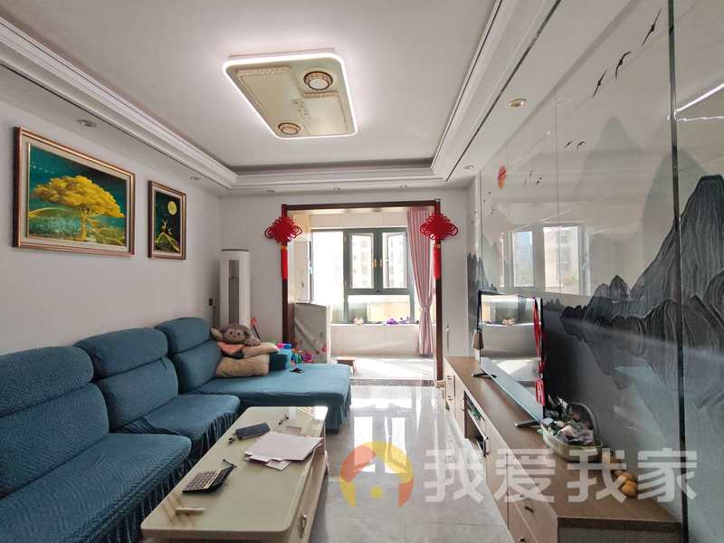 南昌我爱我家绿地朝阳中心（海珀悦庭）一期 南北通透，采光好 装修好，环镜优美 周边匹套完善，，出行方便