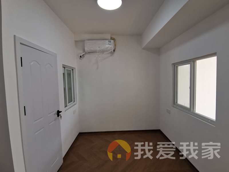 南昌我爱我家东方塞纳 南北通透，采光好 近地铁 视野好，诚心出售