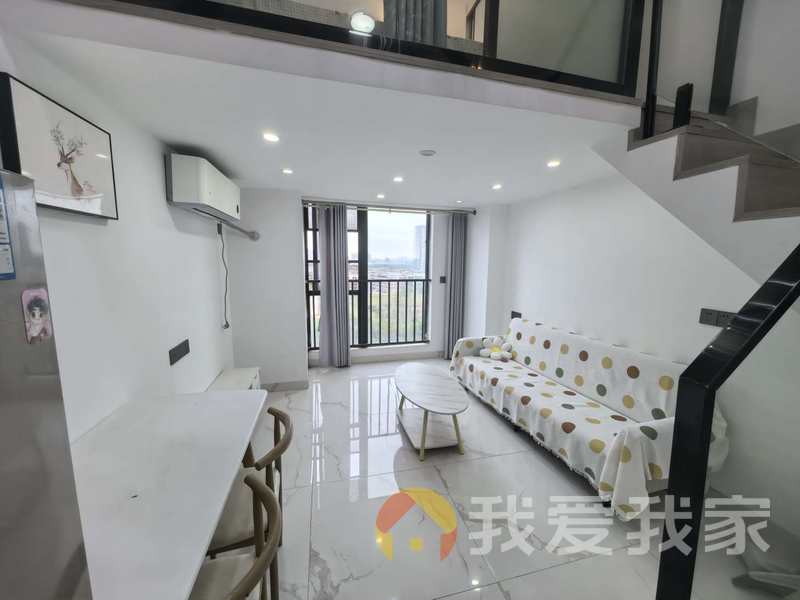 南昌我爱我家鱼尾洲地铁口旁边的精装修的两房随时看房可谈价